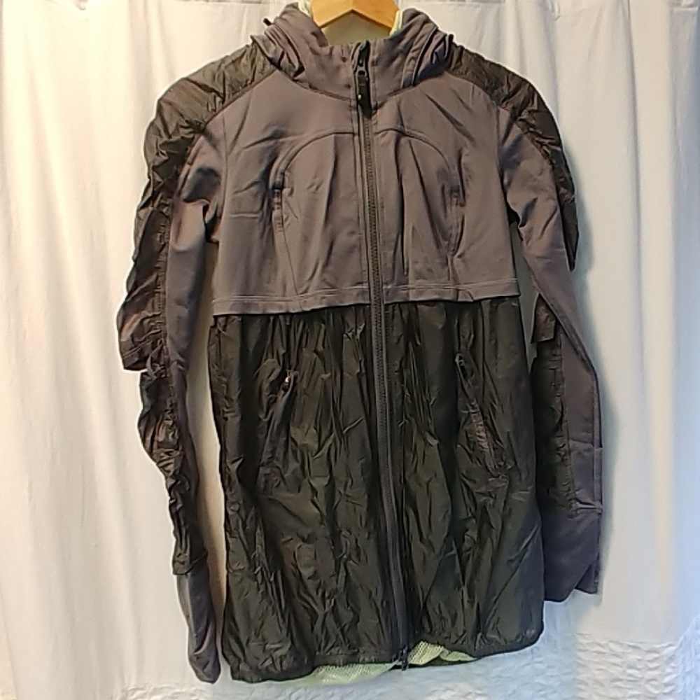 Lululemon mesh bomber jacket / wind breaker